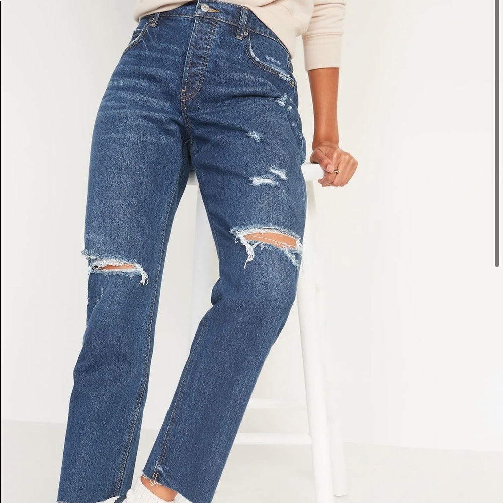 NWT Old Navy High Rise Distressed Slouchy Straight Jeans